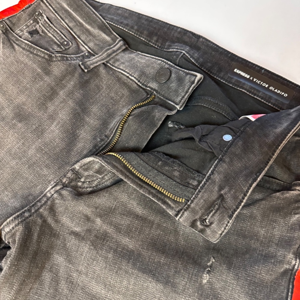 Express Jeans - Picture 2 of 9